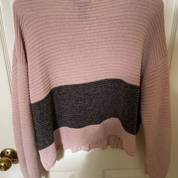 Express Pink and Gray Women's Sweater - Picture 3 of 4
